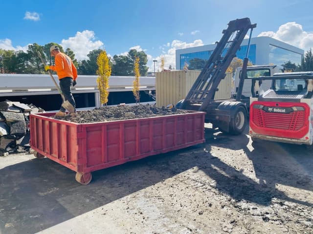 Construction dumpster rental